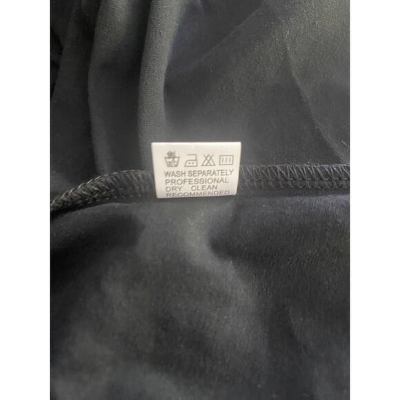 NWOT Women's Size XL T-Shirt Black Mom of the Wild One Short Sleeve Birthday - Picture 5 of 6